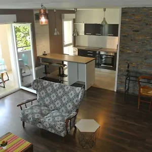 Beau T3 En Duplex, Calme Et Paisible Appartement Bayonne